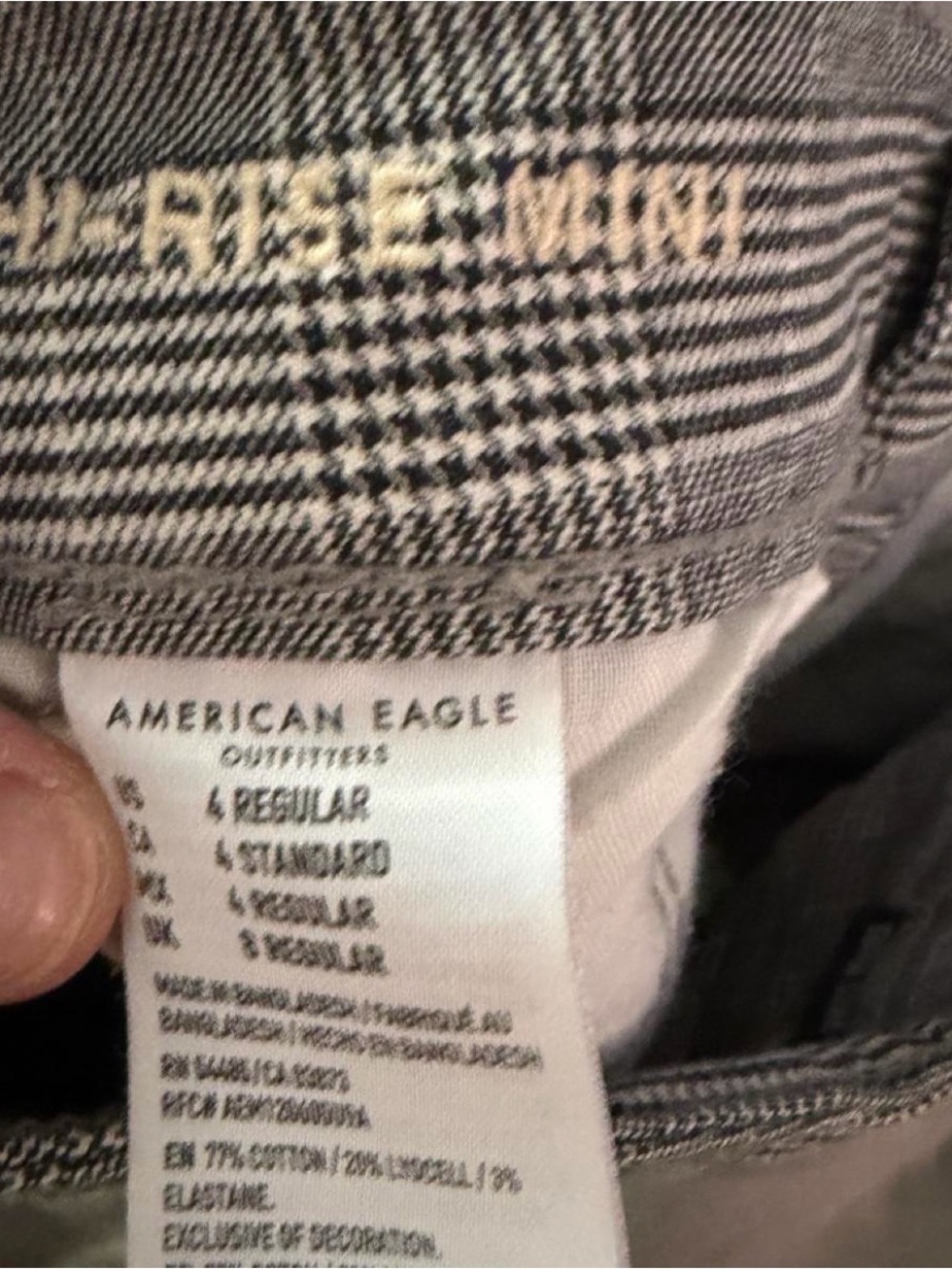 (826-2) ✨ American Eagle Outfitters Plaid Super Stretch Mini Skirt ✨ - Picture 4 of 5